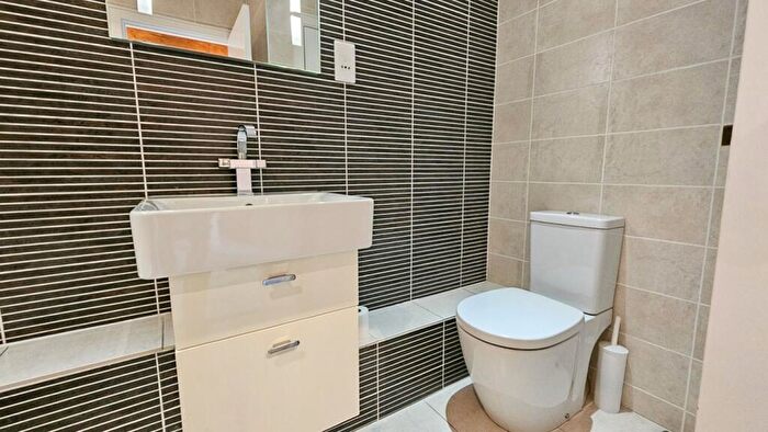 2 Bedroom Duplex For Sale In The Old Carriage Works, Brunel Quays, Lostwithiel, Cornwall, PL22