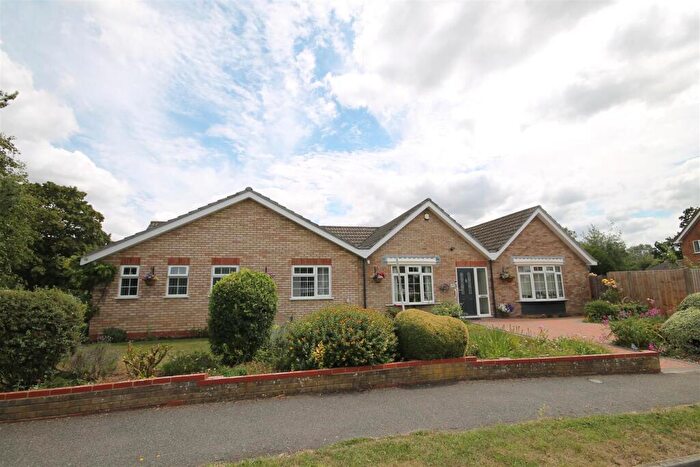 4 Bedroom Detached Bungalow For Sale In Aspen Avenue, Bedford, MK41