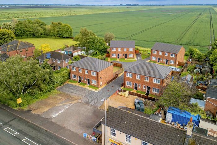 6 Bedroom Semi-Detached House For Sale In Zabir Close, Deeping St Nicholas, PE11