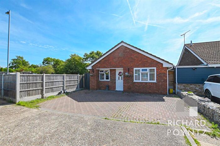 2 Bedroom Bungalow For Sale In Brookside, Canvey Island, SS8