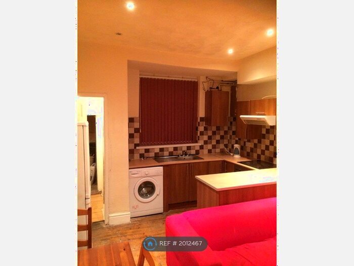 3 Bedroom Terraced House To Rent In Brailsford Road, Manchester, M14