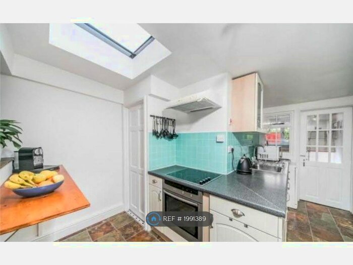 2 Bedroom Terraced House To Rent In Brunswick Street, Reading, RG1
