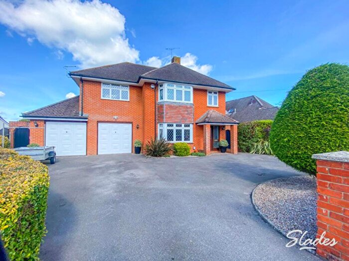 4 Bedroom Detached House To Rent In Old Barn Road, Christchurch, Dorset, BH23