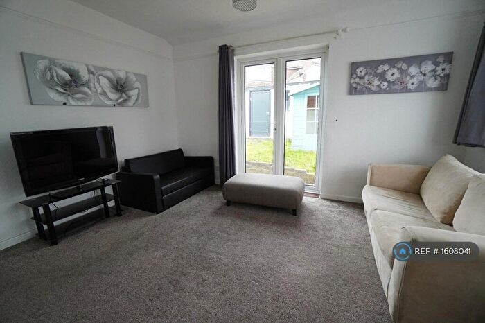 2 Bedroom Bungalow To Rent In Bedonwell Road, Bexleyheath, DA7