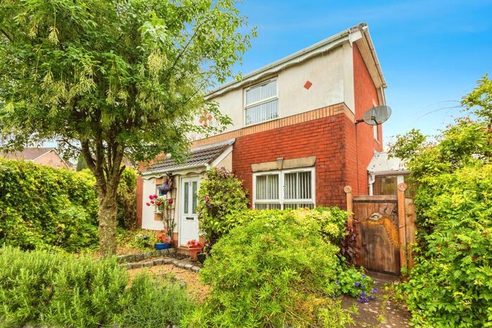 3 Bedroom Detached House For Sale In Church Gardens, Cockett, Swansea, SA2