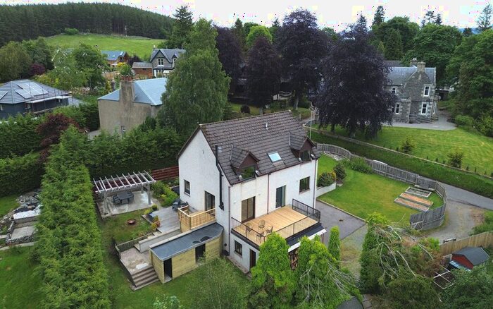 5 Bedroom Detached House For Sale In Ardbroilach Road, Kingussie, PH21