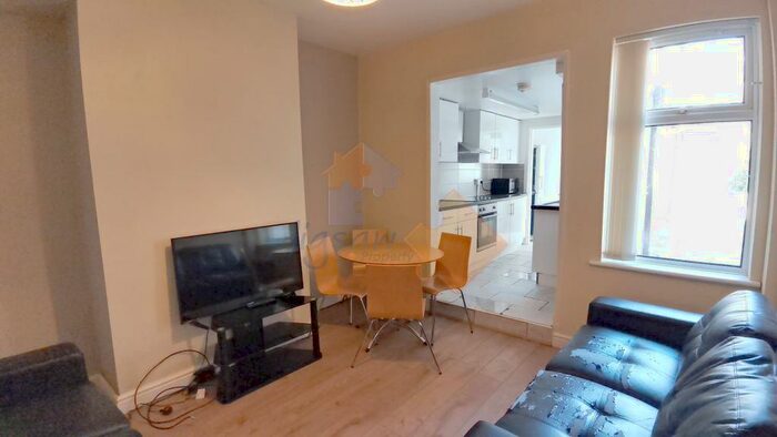 4 Bedroom Terraced House To Rent In Newland Street West, Lincoln, LN1