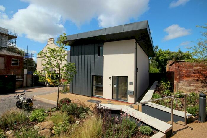 1 Bedroom Flat To Rent In St Margaret’s Residence, Magdalen Road, Exeter, EX2