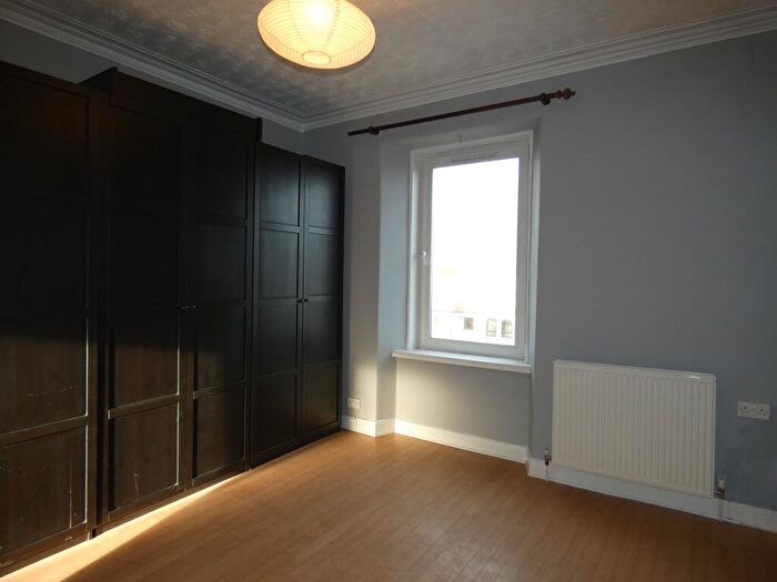 1 Bedroom Flat For Sale In Powis Place, Aberdeen, AB25