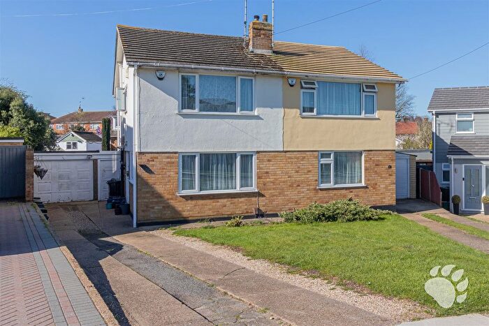 3 Bedroom Semi Detached House For Sale In Belchamps Road, Wickford, SS11