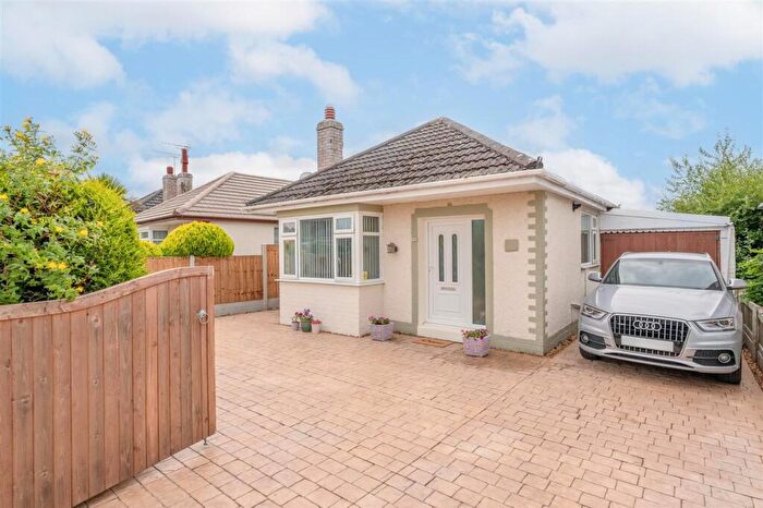 2 Bedroom Detached Bungalow For Sale In Salisbury Drive, Prestatyn, LL19