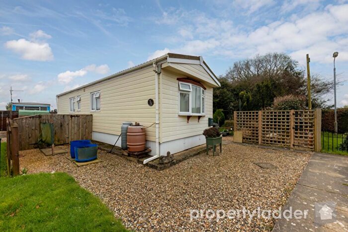 2 Bedroom Park Home For Sale In Woodland View, Stratton Strawless, Norwich, NR10