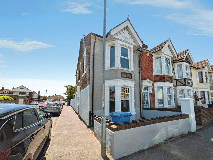 3 Bedroom End Of Terrace House For Sale In Coronation Road, Sheerness, Kent, ME12