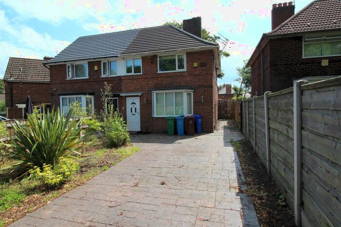 3 Bedroom Semi-Detached House To Rent In Broadoak Road, Manchester, M22