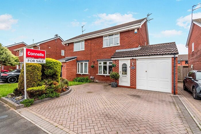 2 Bedroom Semi-Detached House For Sale In Brookhouse Lane, Featherstone, Wolverhampton, WV10