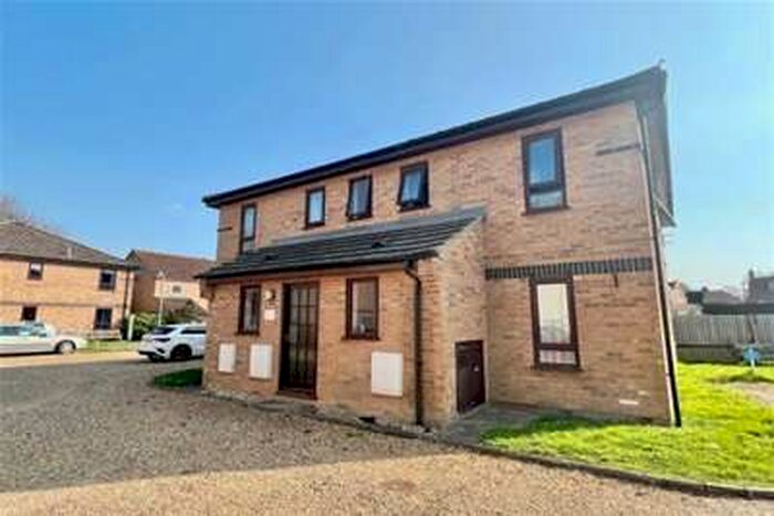 1 Bedroom Flat To Rent In Cedar Court, Soham, CB7