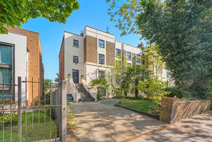 2 Bedroom Flat To Rent In Camden Road, Islington, N7
