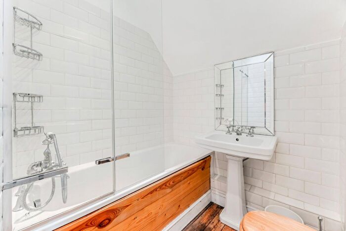 2 Bedroom Flat For Sale In Greencroft Gardens, South Hampstead, London, NW6