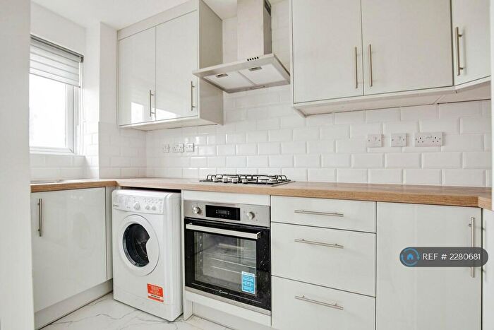 1 Bedroom Flat To Rent In Cornmow Drive, London, NW10
