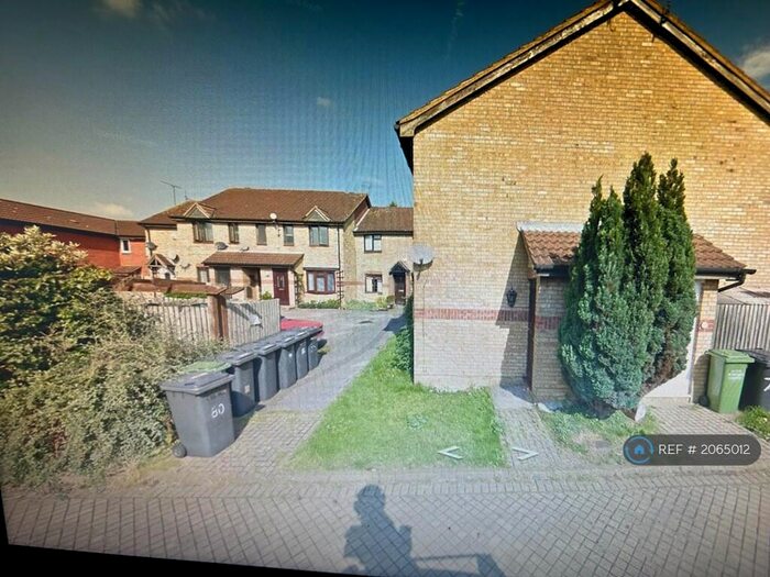 2 Bedroom Terraced House To Rent In Coverdale, Luton, LU4