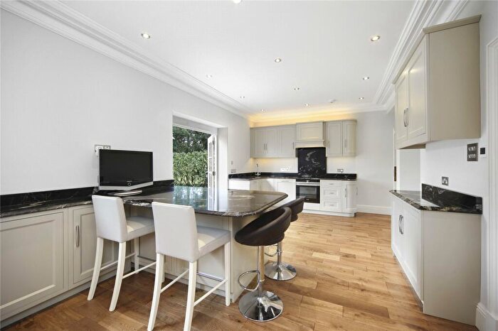 6 Bedroom Detached House To Rent In Oatlands Avenue, Weybridge, Surrey, KT13