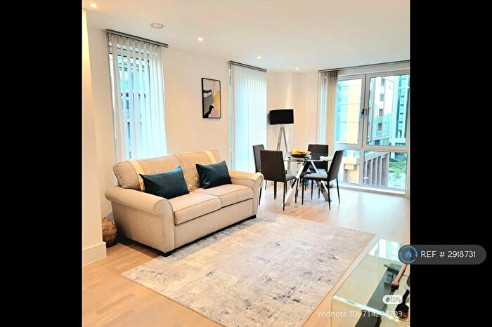 3 Bedroom Flat To Rent In Indescon Square, London, E14