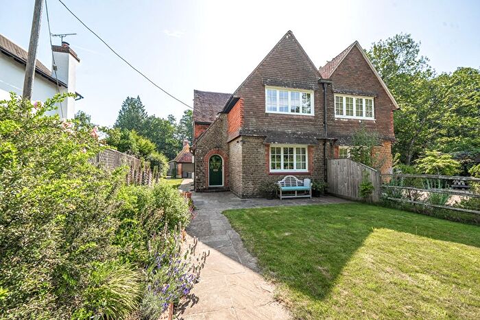2 Bedroom Flat To Rent In Combe Lane, Wormley, Godalming, GU8