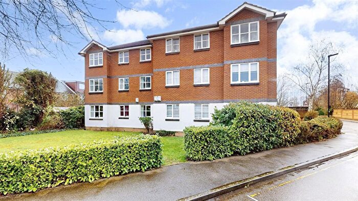 2 Bedroom Flat For Sale In Shirehorse Way, Isleworth, TW7