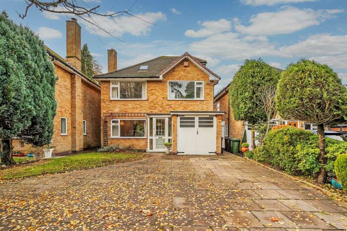 4 Bedroom Detached House To Rent In Lode Lane, Solihull, B91