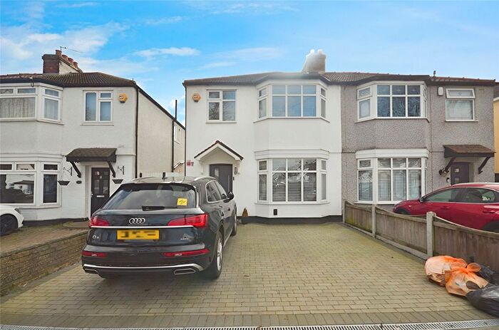 3 Bedroom Semi-Detached House To Rent In Suttons Avenue, Hornchurch, Essex, RM12