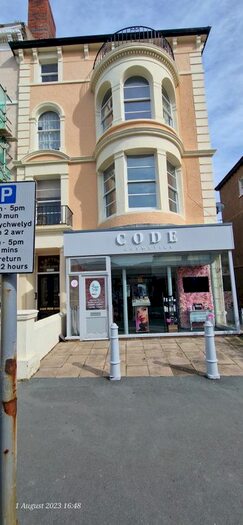 3 Bedroom Flat To Rent In Clonmel Street, Llandudno, LL30