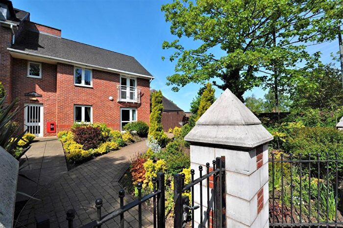 1 Bedroom Retirement Property For Sale In Bernard Court, Holmes Chapel, CW4