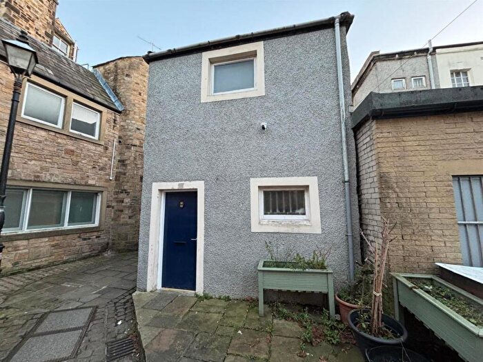 2 Bedroom Apartment To Rent In Market Street, Lancaster, LA1