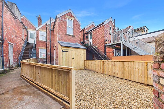 1 Bedroom Apartment To Rent In Old Street, Clevedon, BS21