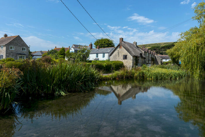 3 Bedroom Semi-Detached Bungalow To Rent In Sutton Poyntz, DT3