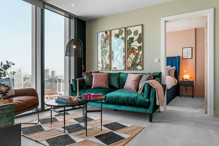 2 Bedroom Flat To Rent In The Mercian, Broad St Birmingham, B15