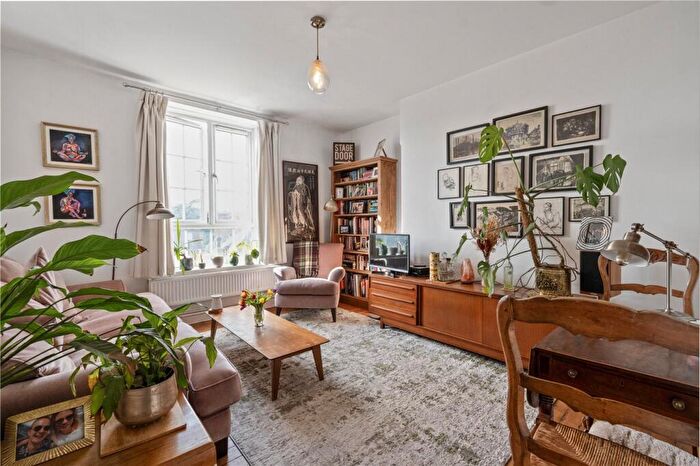 2 Bedroom Apartment For Sale In East Dulwich Estate, East Dulwich, London, SE22