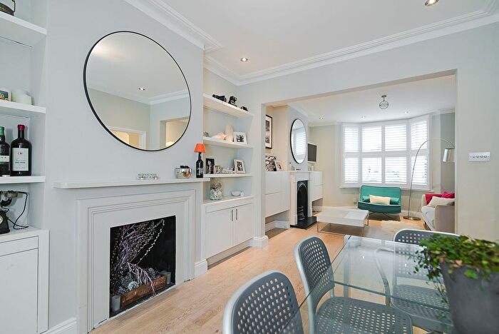 3 Bedroom Terraced House For Sale In Lillian Road, London, SW13