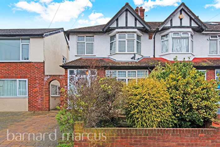 3 Bedroom End Of Terrace House For Sale In Martin Grove, Morden, SM4