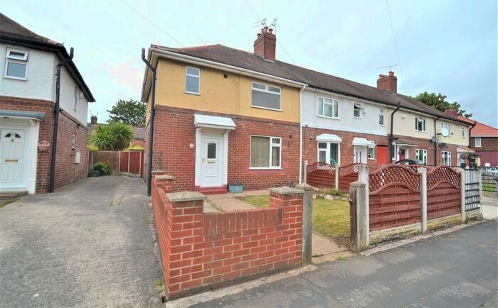 3 Bedroom Semi-Detached House To Rent In Essex Avenue, Doncaster, DN2
