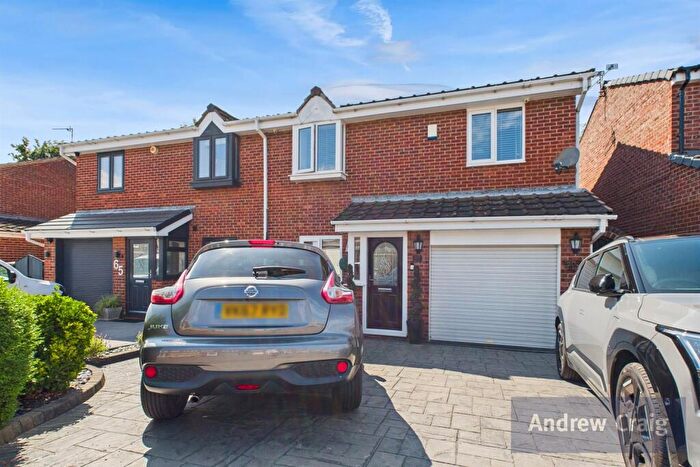 4 Bedroom Semi-Detached House For Sale In Orkney Drive, Sunderland, SR2