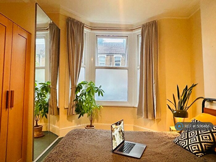 7 Bedroom Terraced House To Rent In Alloa Road, London, SE8