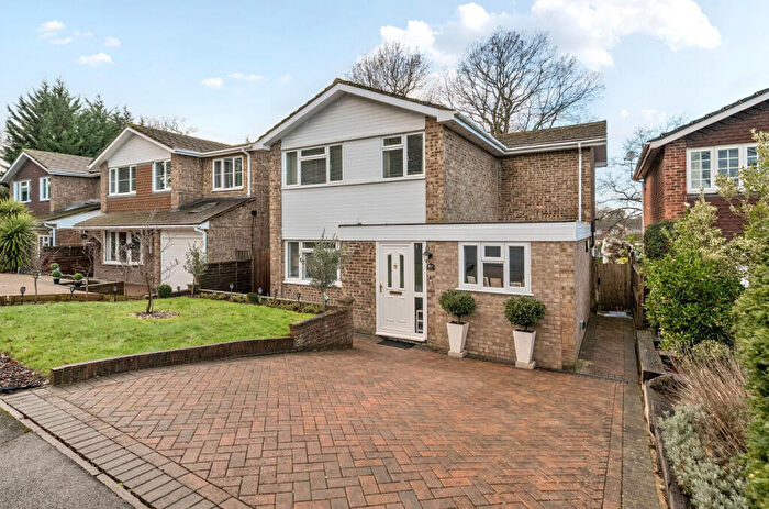 4 Bedroom Detached House For Sale In Avebury, Bracknell, Berkshire, RG12