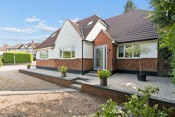5 Bedroom Detached House For Sale In Brookdene Avenue, Oxhey, WD19
