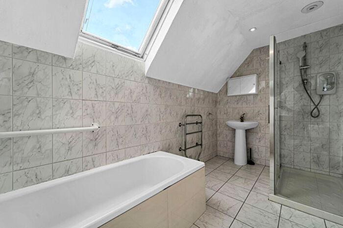 3 Bedroom Terraced House For Sale In Heriot Road, Chertsey, KT16