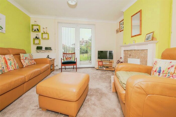 3 Bedroom Semi-Detached House For Sale In Cotman Road, Ipswich, Suffolk, IP3