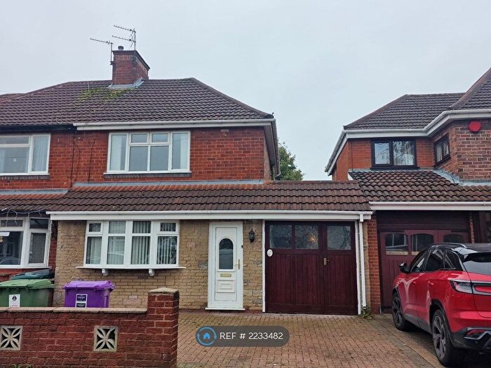 2 Bedroom Semi-Detached House To Rent In Carlton Avenue, Wolverhampton, WV11
