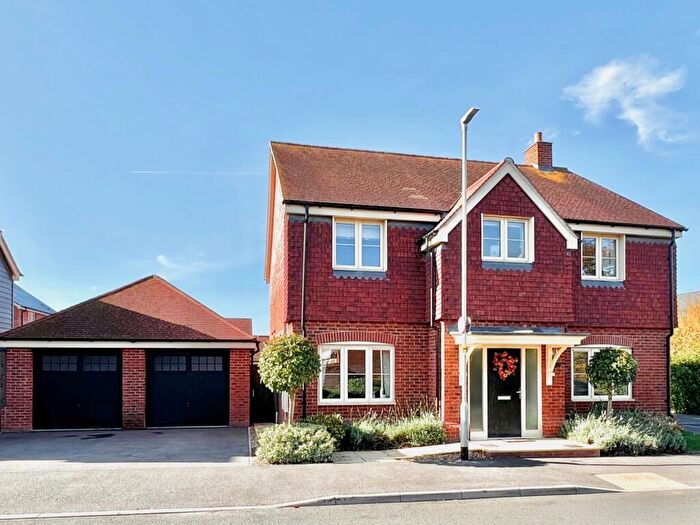 4 Bedroom Detached House To Rent In Chapel Drive, Aston Clinton, Aylesbury, HP22