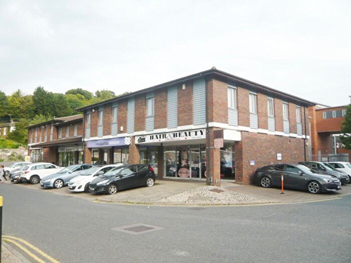 2 Bedroom Flat To Rent In Ashdown House, Walderslade Road, Chatham, Kent, ME5