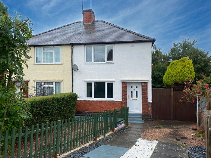 3 Bedroom Semi-Detached House To Rent In Ridge Grove, Stourbridge, DY9